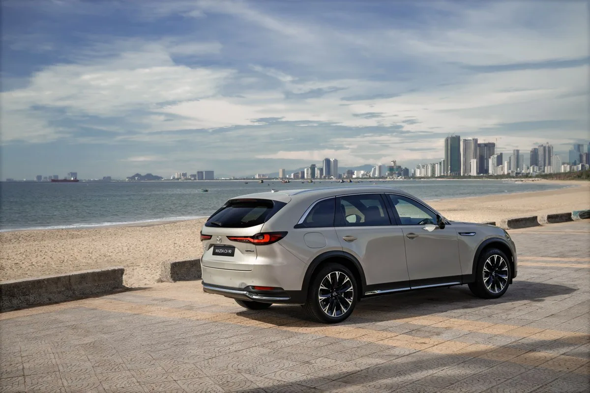 Mazda CX-90