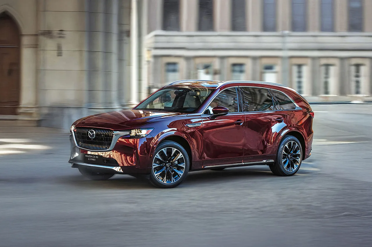 Mazda nhận đặt hàng mẫu SUV Flagship CX-90 2.5 PHEV cao cấp mới tại Việt Nam